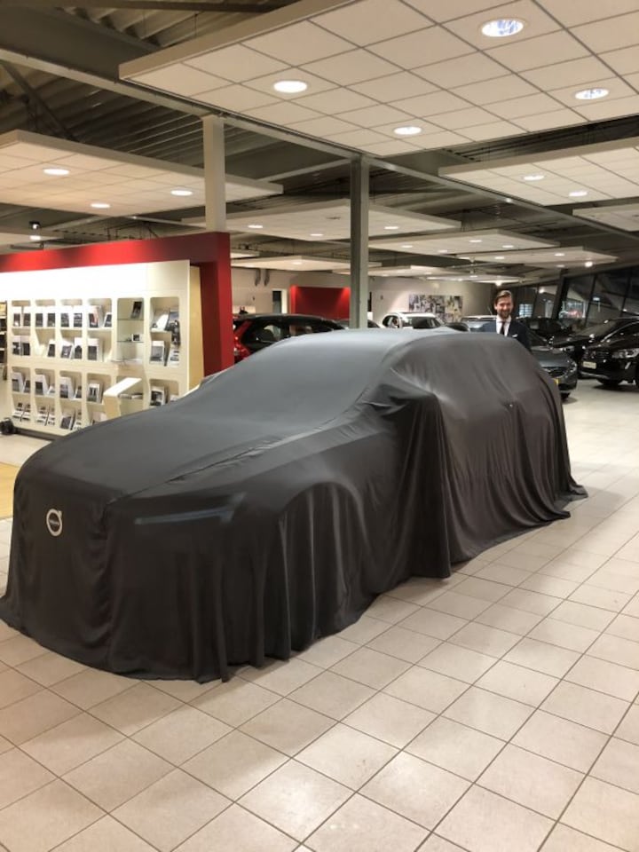 Volvo V90 Cross Country D4 AWD (2018)