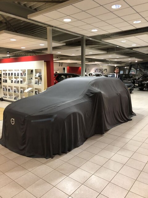 Volvo V90 Cross Country D4 AWD (2018)