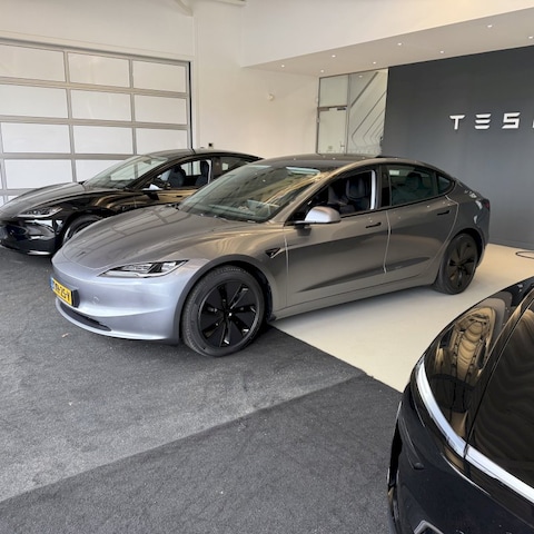 Tesla Model 3 Premium Long Range RWD