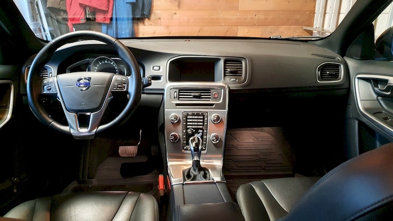 Volvo V60 T4 Summum (2017)