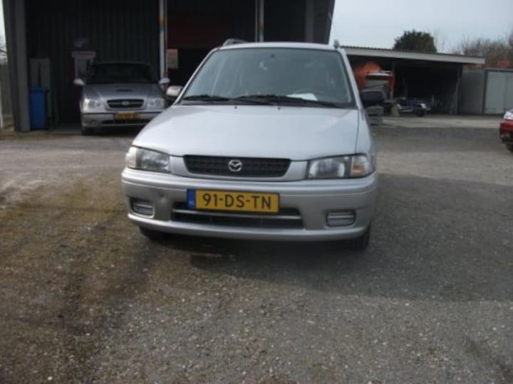 Mazda Demio 1.3 GLX (1999)