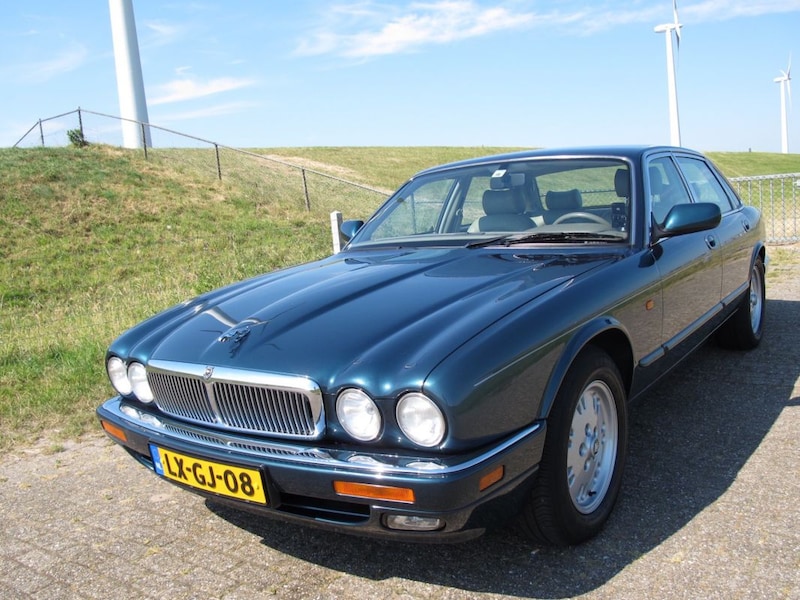 Jaguar Sovereign 4.0 (1995)