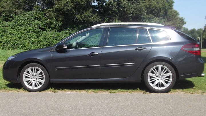 Renault Laguna Estate 2.0 dCi 150 GT (2009)