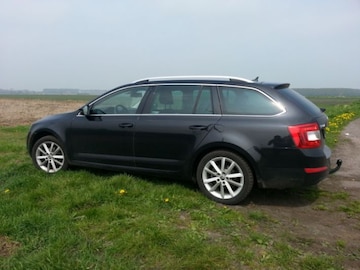 Skoda Octavia Combi 2.0 TDI 4x4 Elegance (2013)