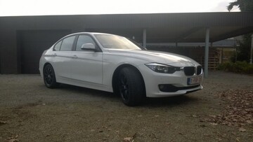 BMW 318d Executive (2013)