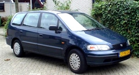 Honda Shuttle 2.2i LS (1995)