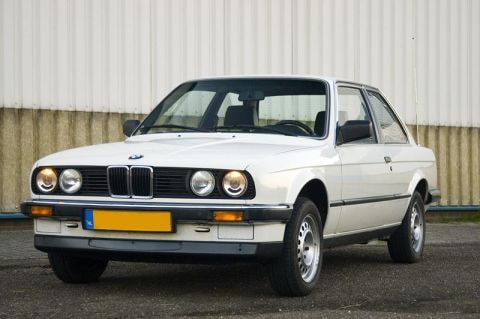 BMW 318i (1987)