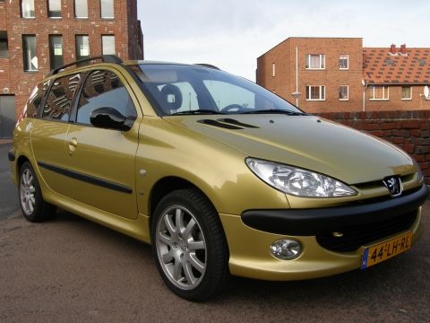 Peugeot 206 SW GTI 2.0-16V (2003)