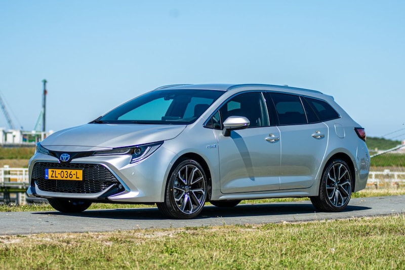 Toyota Corolla Touring Sports 2.0 Hybrid Executive (2019)