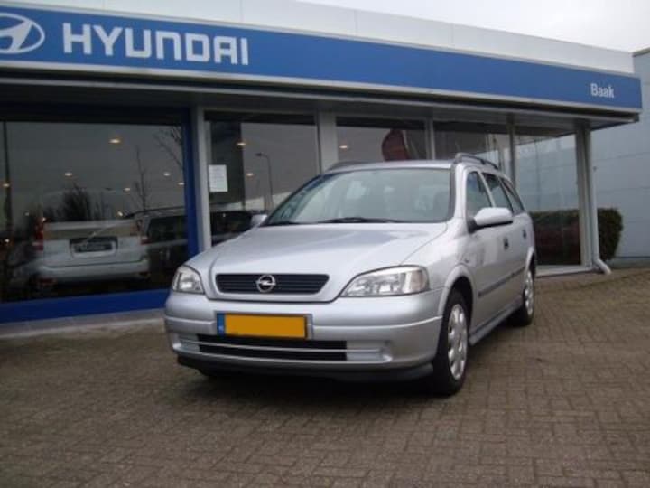 Opel Astra Stationwagon 1.6i GL (1999)