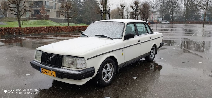 Volvo 240 DL 2.3 (1991)