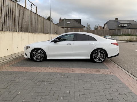 Mercedes-Benz CLA 200