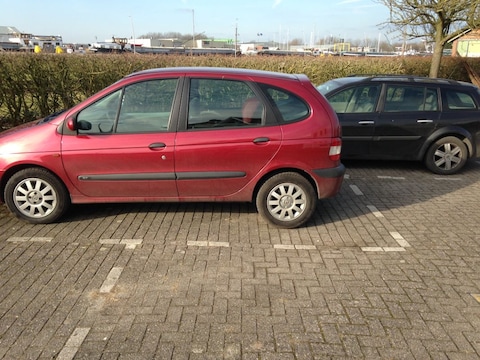 Renault Scénic 1.9 dCi Authentique