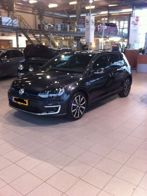 Volkswagen Golf 1.4 TSI GTE (2015)