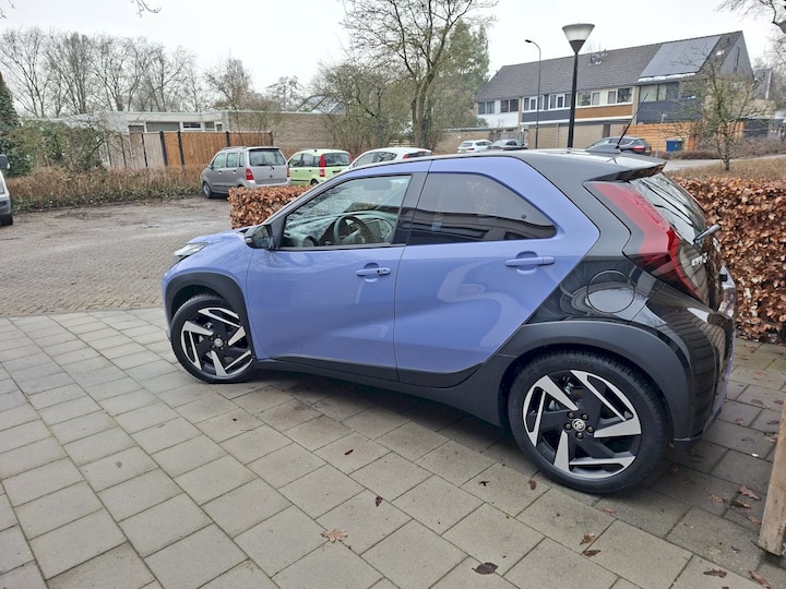 Toyota Aygo X Hybrid 115 envy (2026)