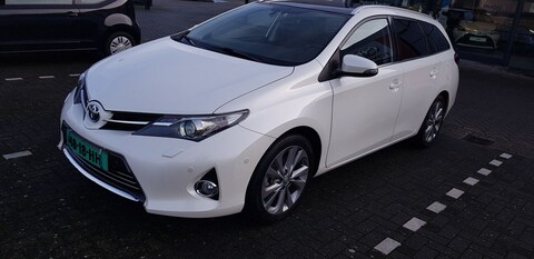 Toyota Auris Touring Sports 1.8 Hybrid Lease Pro