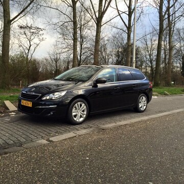 Peugeot 308 SW Blue Lease Executive 1.6 BlueHDi 120 (2015)