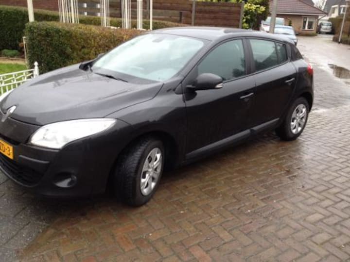 Renault Mégane dCi 90 Expression (2010)