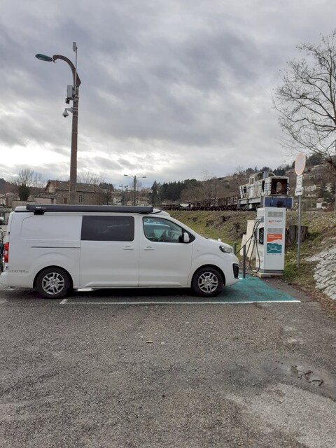 Peugeot e-Traveller Long 75kWh Business VIP