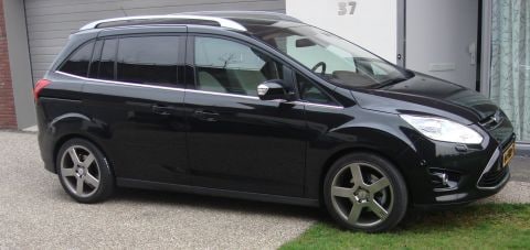 Ford Grand C-MAX Titanium (2011)