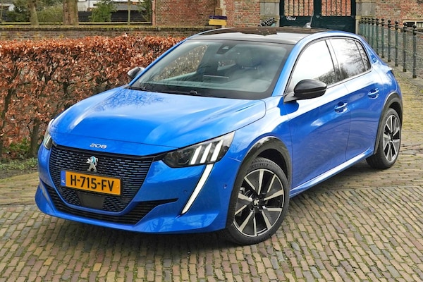 Peugeot e-208