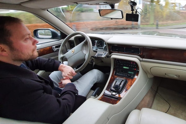 Jaguar XJ