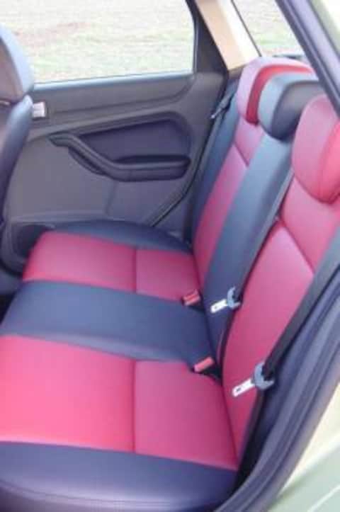 Ford Focus Wagon 2.0 TDCi Futura (2006)