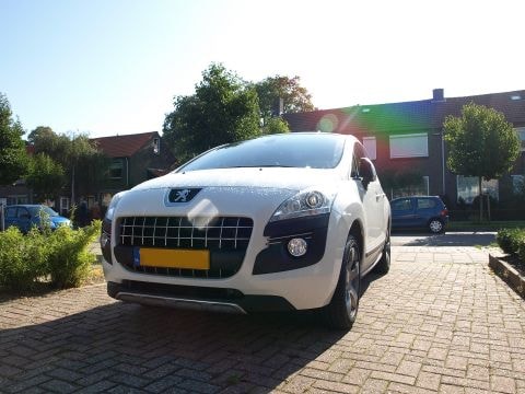 Peugeot 3008 Blue Lease Executive 2.0 HDi (2010)