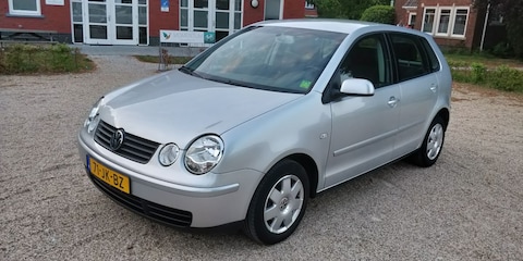 Volkswagen Polo 1.4 16V 75pk Highline (2002)