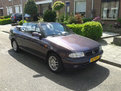 Opel Astra Cabrio 1.6i