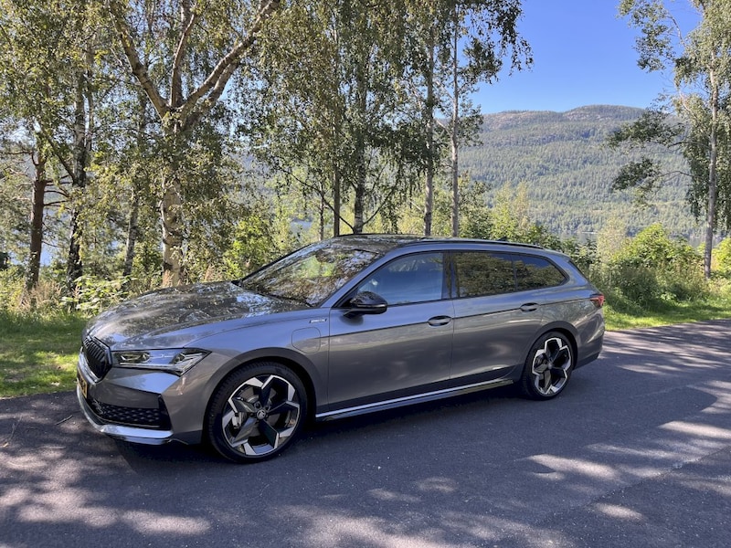 Skoda Superb Combi 1.5 TSI iV PHEV Sportline Edition (2025)
