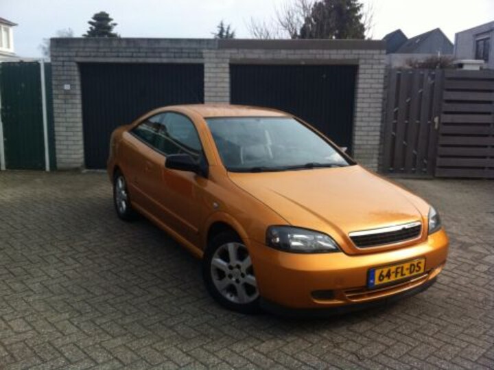 Opel Astra Coupé 1.8i-16V