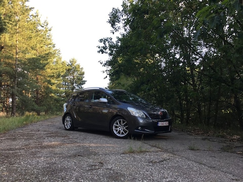 Toyota Verso 1.6 16v VVT-i Comfort