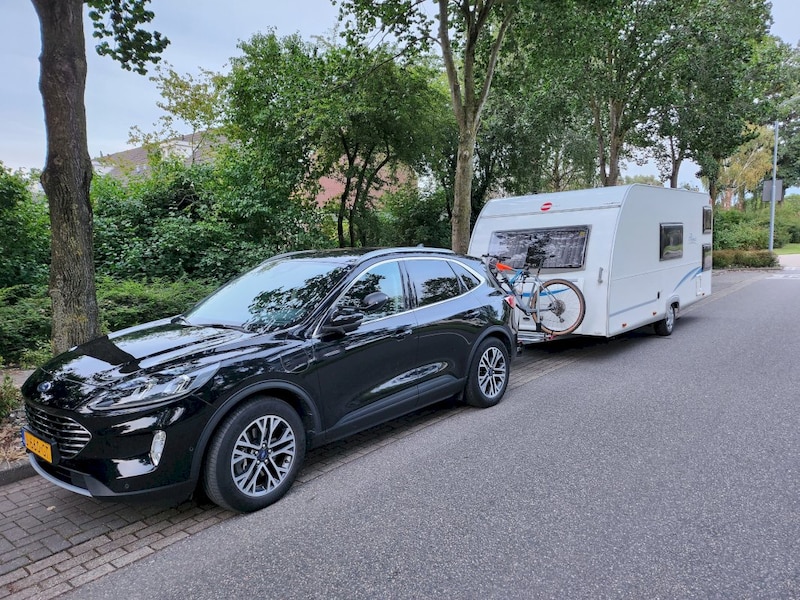 Ford Kuga 2.5 PHEV Titanium X (2020)
