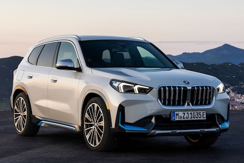 BMW iX1 xDrive30