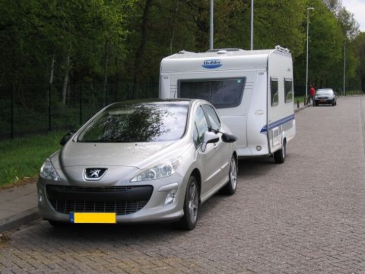 Peugeot 308 XT 1.6 THP (2008)