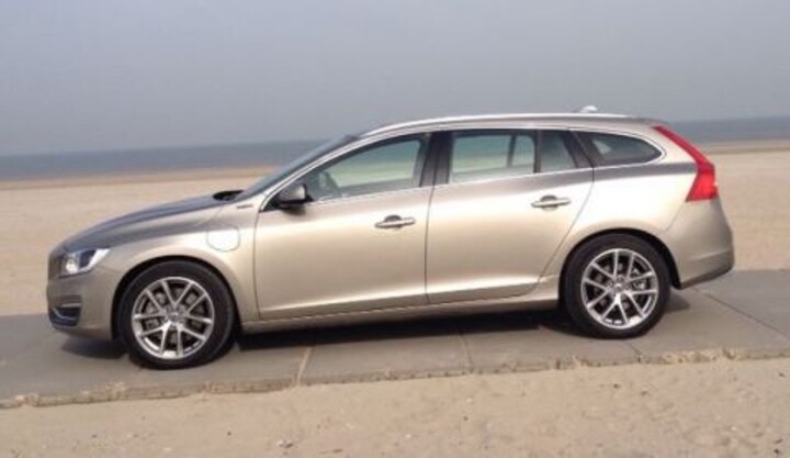 Volvo V60 D6 AWD Plugin-Hybrid Summum