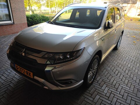 Mitsubishi Outlander (2019)