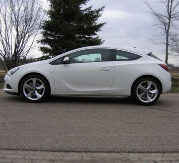 Opel Astra GTC 1.4 Turbo 140pk Sport (2012)