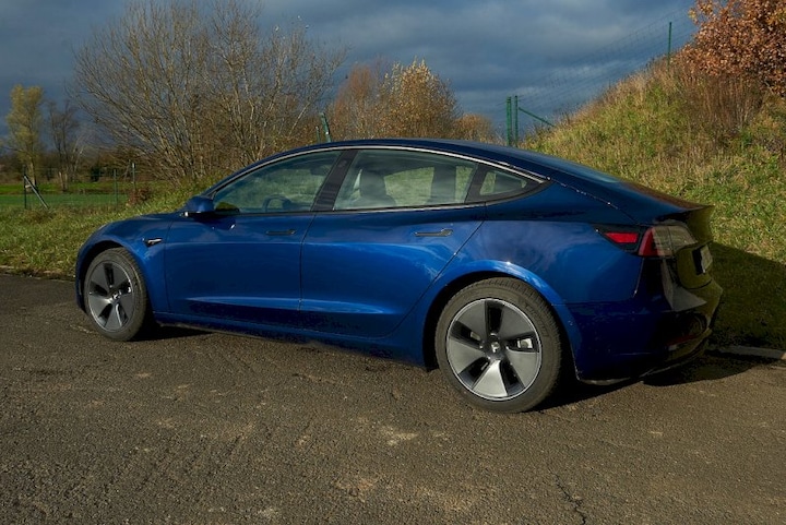 Tesla Model 3 Long Range AWD (2020)
