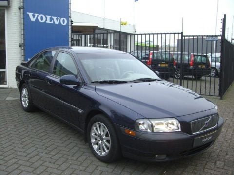 Volvo S80 2.4 170pk (2000)