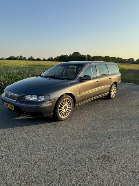 Volvo V70 2.4 140pk Edition II