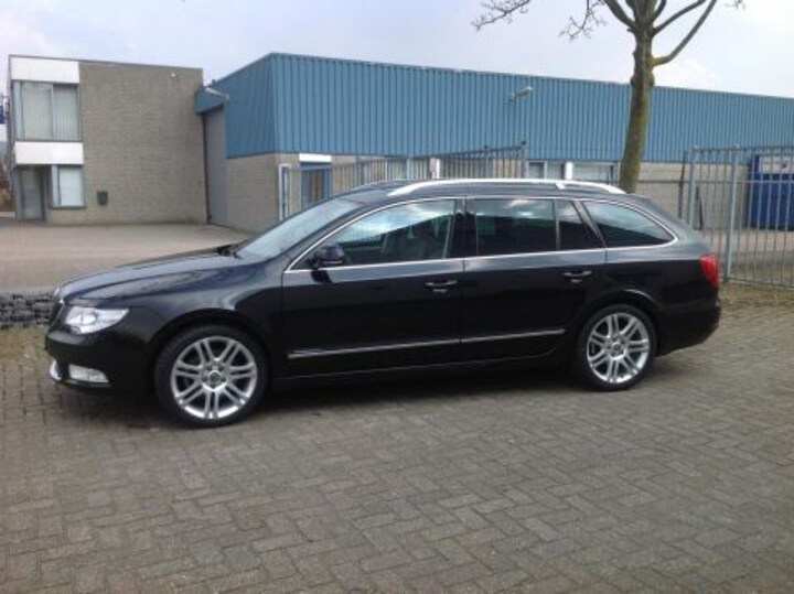 Skoda Superb Combi 1.8 TSI Elegance Businessline