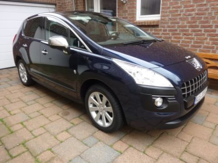 Peugeot 3008 Première 1.6 HDi (2009)