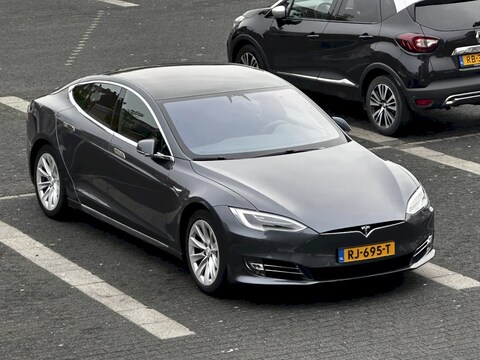 Tesla Model S 75 Business Economy