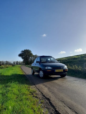 Mazda 121 1.3i GLX Cabrio Top (1992)