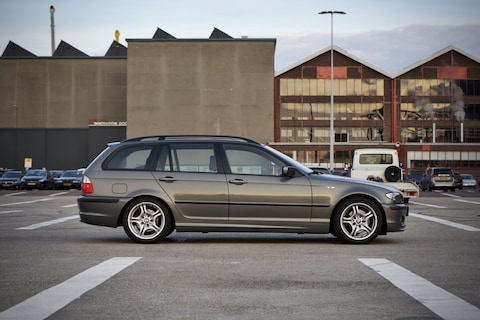 BMW 320i touring