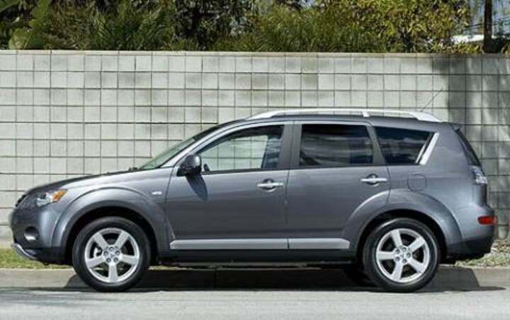 Mitsubishi Outlander 2.4 4WD Instyle (2007)
