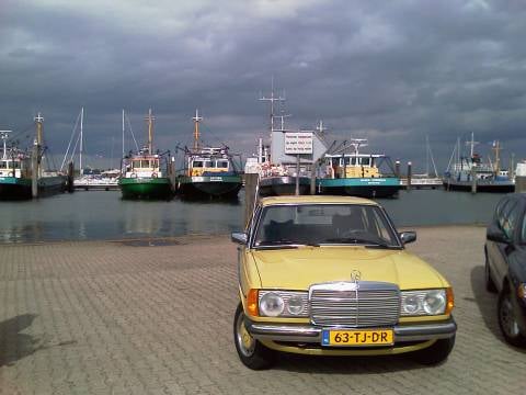 Mercedes-Benz 200 D (1978)