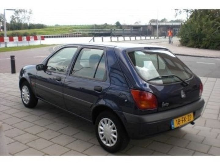 Ford Fiesta 1.8 DI Century